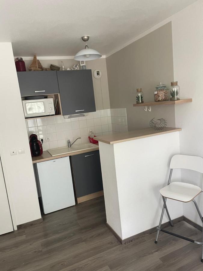 Le Voilier. Honfleur T2 Dans Residence Avec Piscine Équemauville Εξωτερικό φωτογραφία